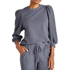 Splendid
Evelyn Crew Neck 3/4 Puff Sleeve Terry Coordinating Pullover🎂🎂